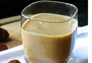 Dates Smoothie